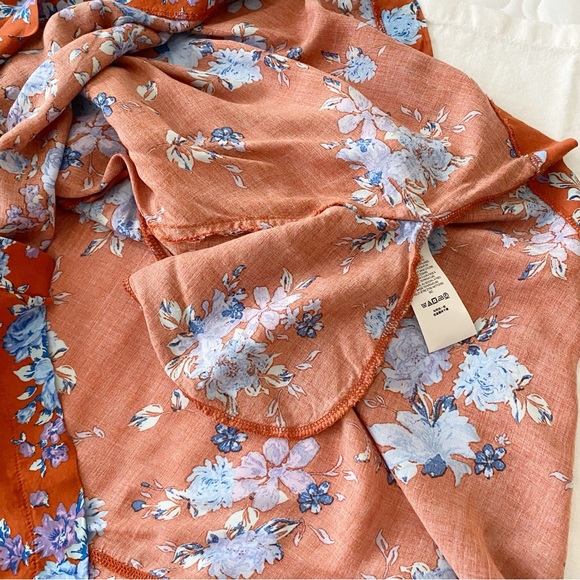 Free People Lorretta Printed oversized floral ruffles Tunic Size Medium - Picture 8 of 12